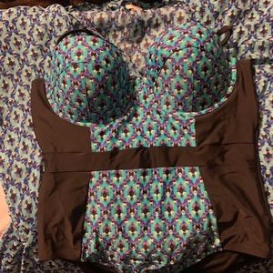 Old navy swimsuit and cover up